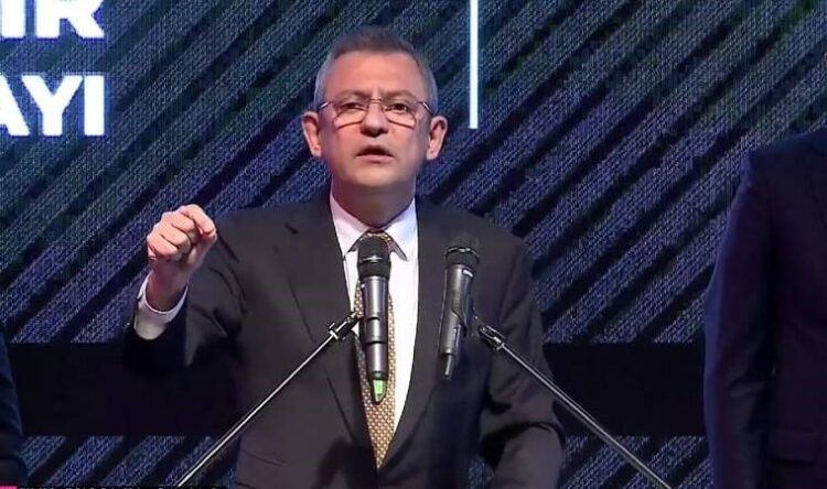 Özgür Özel’den Bahçeli’ye: ‘Atatürk’ün adını anma sen’