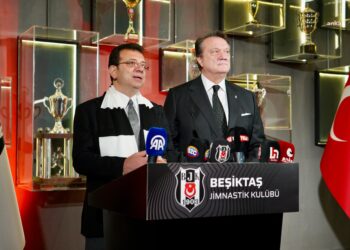 İmamoğlu’ndan Beşiktaş’a ziyaret