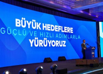 İmamoğlu: Metro yapımında tarihi rekora imza attık
