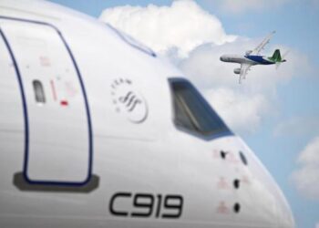 Çin’in yerli üretim C919 ticari jet uçağı üçüncü tarifeli rotasında faaliyete başladı