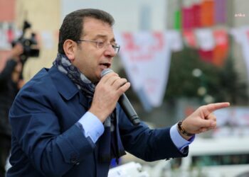 İmamoğlu, iktidara seslendi: ‘Benimle uğraşmayı bırakın da…’