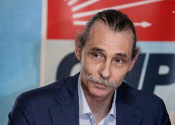 Erdal Beşikçioğlu: Katılımcı bir halk meclisi oluşturacağız