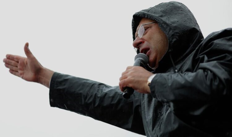 İmamoğlu: ‘İsterse Ankara’dan 17 değil, 27 bakanla gelsin!’