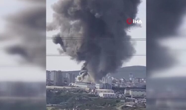 Tuzla’da fabrika yangını!