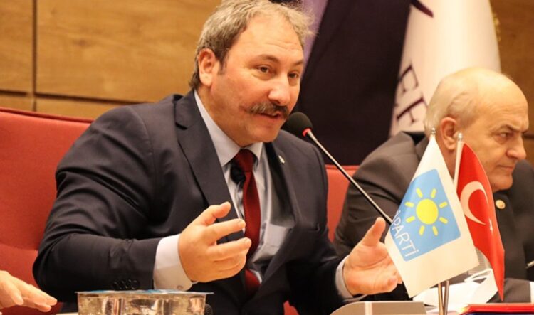 İYİ Partili Akalın: Tayyip Erdoğan MHP’yi elimizden aldı Devlet Bey’e iade etti