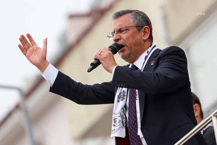 Özgür Özel: 31 Mart günü gençleri ülkelerine sahip çıkmak için sandık başına bekliyoruz