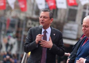 Özgür Özel AKP seçmenine seslendi: ‘Sarı kartı göstermezseniz…’