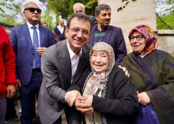 İmamoğlu: “İnsanları partisinden dolayı ayırt edenlerden olmadık, olmayız”