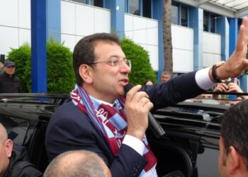 Ekrem İmamoğlu’na memleketi Trabzon’da büyük ilgi
