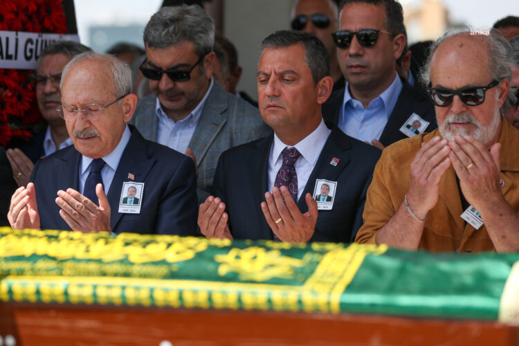 CHP’nin Grup Amiri Levent Bayraktar için cenaze töreni düzenlendi