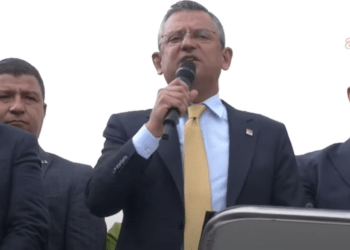 Özgür Özel seçim sonrası ilk kez İzmir’de konuştu: ‘Engel tanımayacağız!’