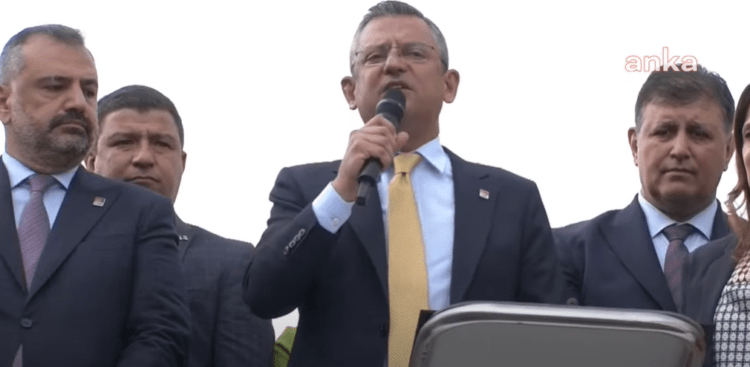 Özgür Özel seçim sonrası ilk kez İzmir’de konuştu: ‘Engel tanımayacağız!’