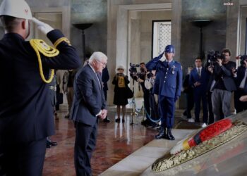 Almanya Cumhurbaşkanı Steinmeier Anıtkabir’i ziyaret etti