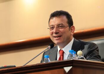 İBB’de yeni dönemin ilk toplantısı: ‘Rüya gibi bir 5 yıl olacak’