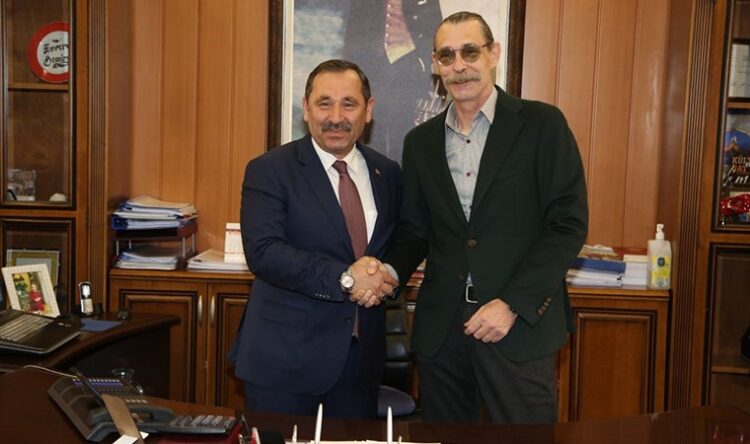 MHP’li eski başkandan, Erdal Beşikçioğlu’na teşekkür