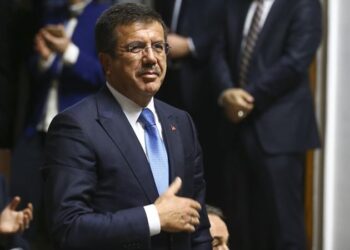 Yeni Şafak yazarından AKP’li Zeybekci’ye çok sert tepki: Gerzekçe…