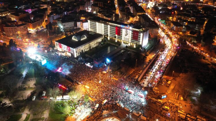 İstanbul seçim sonuçları… İşte AKP’den CHP’ye geçen ilçeler