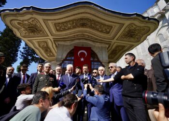 İmamoğlu: Fatih’in emaneti bu güzel şehre layık olma çabasında olan yöneticileriz