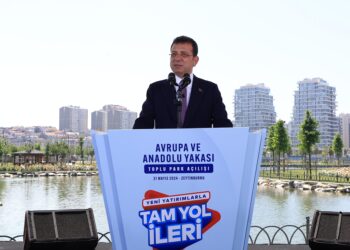 İmamoğlu: Umarım bütün kamu kurum ve kuruluşları insanımızın mutluluğu ve huzuru için çalışır