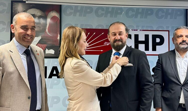 DEVA’da toplu istifa: Belediye başkan adayı CHP’ye katıldı