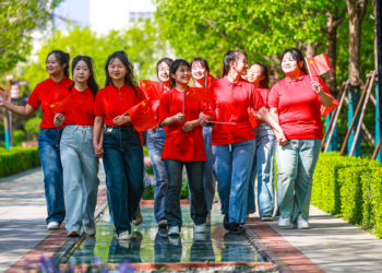 Xi Jinping’den gençlere Çin tarzı modernizasyon için misyon üstlenme çağrısı