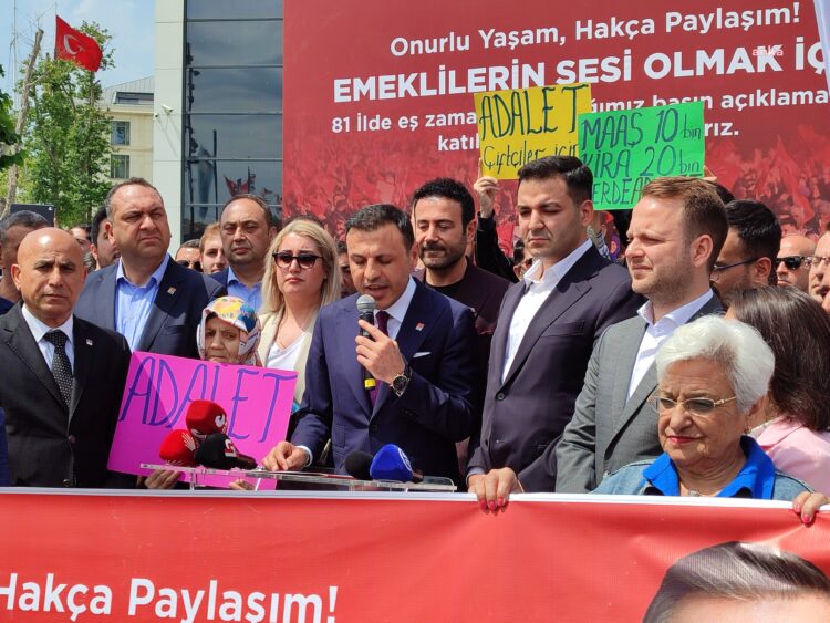 Özgür Çelik’ten “Büyük Emekli Mitingi” çağrısı