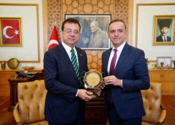 İmamoğlu’ndan Sancaktepe Belediye Başkanı Yeğin’e tebrik ziyareti
