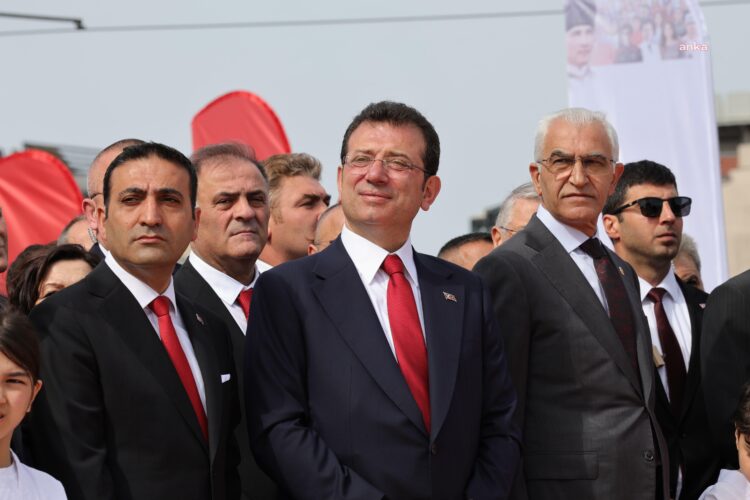 İmamoğlu: Atatürk’e ve arkadaşlarına minnet borcumuz var