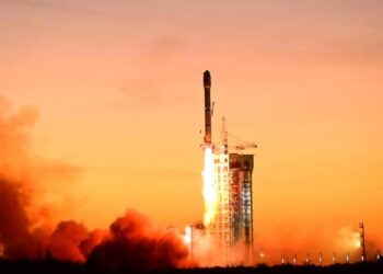 Çin’in alçak yörünge genişbant uydu internetinin yurt dışındaki ilk denemesi yapıldı