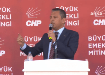 Özgür Özel’den emeklilere: “Hakkınızı söke söke alacağım”