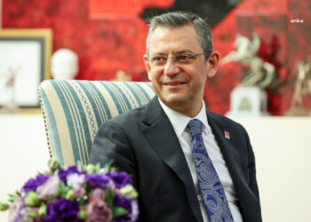 Özgür Özel: Tüm meslektaşlarımın Eczacılık Günü’nü kutluyorum