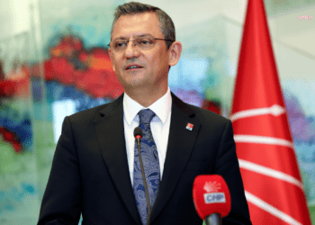 Özgür Özel’den ‘Anneler Günü’ mesajı