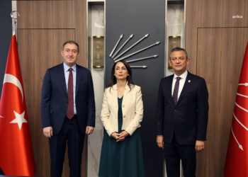 DEM Parti’den CHP’ye ziyaret…