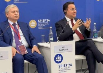 Babacan: “Türkiye BRICS benzeri bölgesel iş birlikleriyle yakın ilişki içerisinde olmalı”