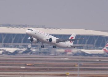 Çin yapımı C919 yolcu uçağı ilk denizaşırı ticari charter uçuşunu gerçekleştirdi
