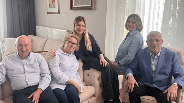 Müsavat Dervişoğlu’ndan Akşener’e bayram ziyareti