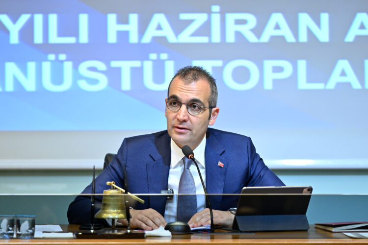 Şişli Belediyesi’nden emeklilere 5 bin liralık ‘pazar alışverişi desteği’