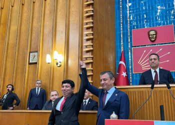 İYİ Parti’den istifa eden Aykut Kaya CHP’ye katıldı