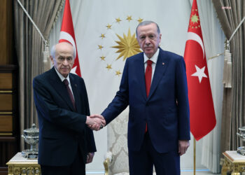 Erdoğan ve Bahçeli’nin görüşmesi başladı