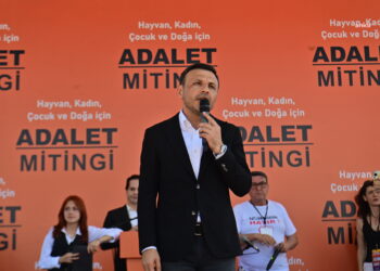 Özgür Çelik: ”Kadın katliamlarının, çevre katliamlarının, hayvan katliamlarının karşısındayız”