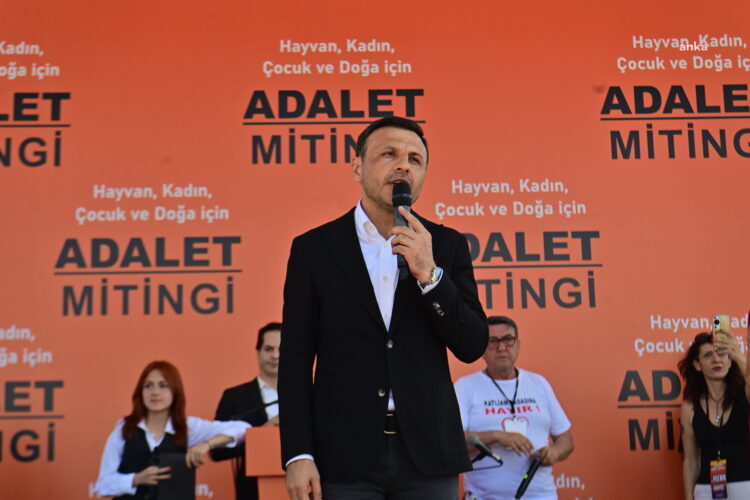 Özgür Çelik: ”Kadın katliamlarının, çevre katliamlarının, hayvan katliamlarının karşısındayız”