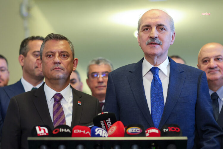 Özgür Özel, Numan Kurtulmuş’un Kurban Bayramı’nı kutladı