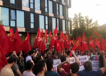 TKP’den Rönesans Holding önünde protesto