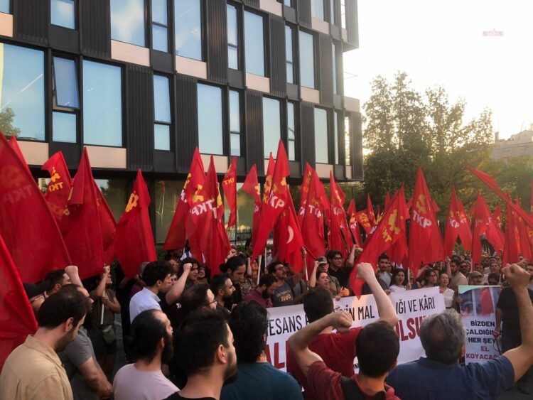 TKP’den Rönesans Holding önünde protesto