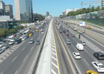 İstanbul’da metrobüs yolunda 90 gün yenileme çalışması yapılacak