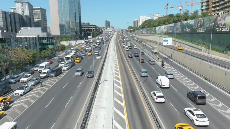 İstanbul’da metrobüs yolunda 90 gün yenileme çalışması yapılacak