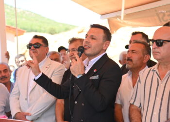 Özgür Çelik: “CHP olarak merkezi iktidarı da kazanmamız lazım”