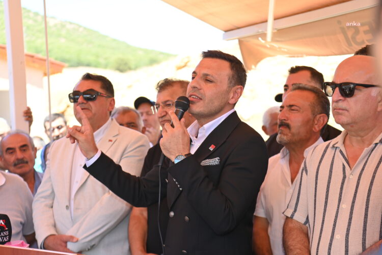 Özgür Çelik: “CHP olarak merkezi iktidarı da kazanmamız lazım”