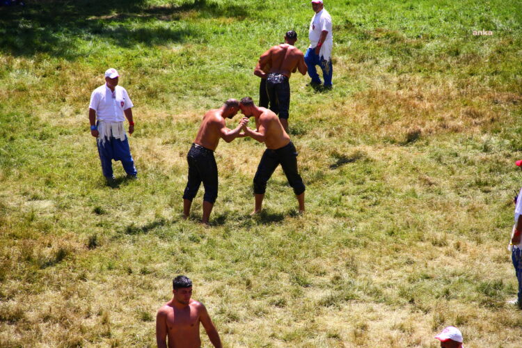 Kırkpınar’da yarı finale çıkan başpehlivanlar belli oldu
