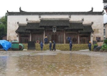 Çin sellerde hasar gören yolların onarımına yaklaşık 6 milyon dolar daha tahsis etti